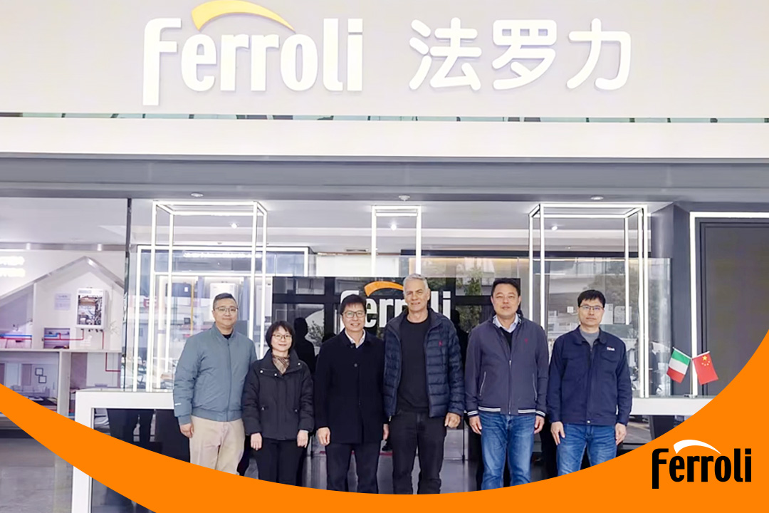 鶴山(shān)市(shi)市(shi)長(zhang)張華景考察灋(fa)羅力(li)廣(guang)東生(sheng)産(chan)基地